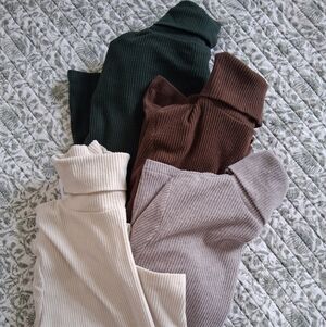 Old Navy Set Of 4 Turtleneck Tops Cotton & Poly Mix